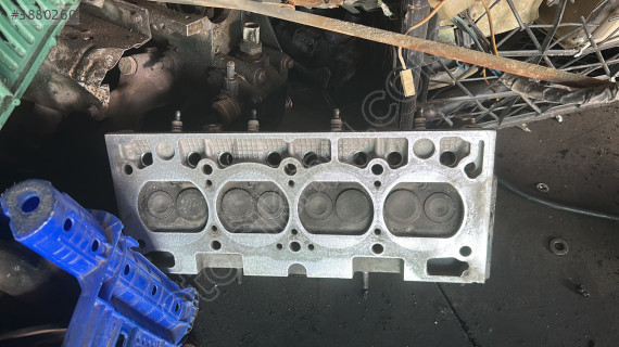 Renault Brodway rektefiyeli silindir kapağı
