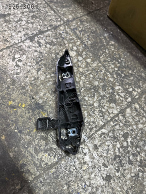 Peugeot 5008 ön tampon braket sağ