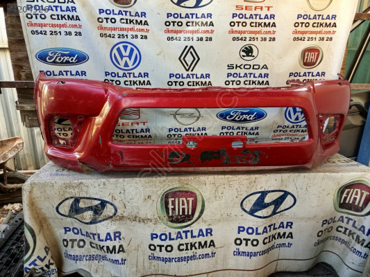 Toyota Hilux ön tampon