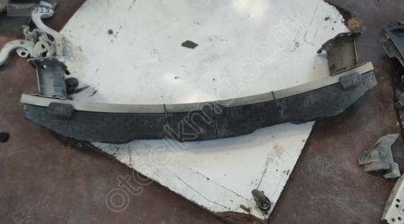 TOYOTA COROLLA 2013-2018 ÖN TAMPON DEMİRİ