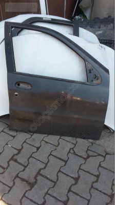 Fiat Albea Sağ Ön Kapı ve Diğer Çıkma Parçaları