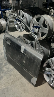 2006-2010 VOLVO S40 SAĞ ÖN KAPI