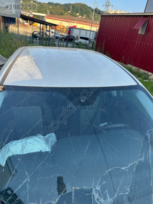 90 bin km otomatik şanzıman 1.6 motor