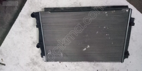 VOLKSWAGEN JETTA 2011 2018 SU RADYATÖRÜ 5Q0121251GR