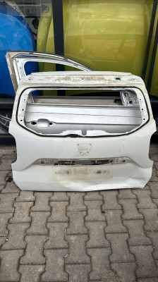 Duster 2018 23 bagaj kapağı