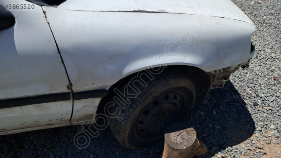 OPEL VECTRA A SAG ÖN ÇAMURLUK.OTO ERKAN ÜNYE