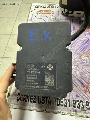 7E0907379L Volkswagen Transporter Çıkma ABS Beyin 7E614517J