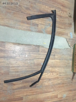 MEGANE 4 SAĞ ÖN KAPI CAM FİTİLİ ORJİNAL ÇIKMA