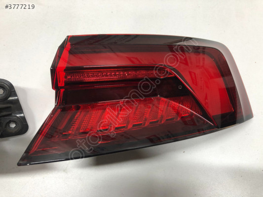 AUDI A5 B9 KASA SAĞ LED STOP 8W6945092J ORJİNAL