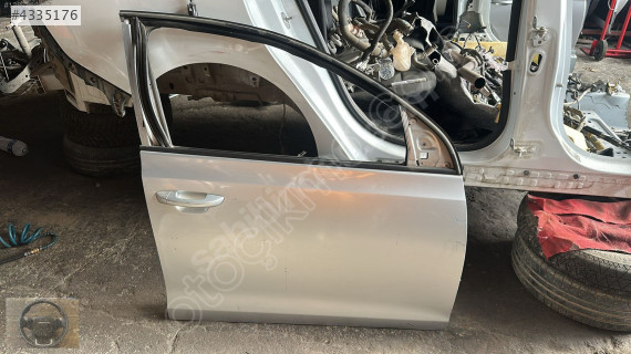VOLKSWAGEN GOLF 6 SAĞ ÖN KAPI BURSA MG