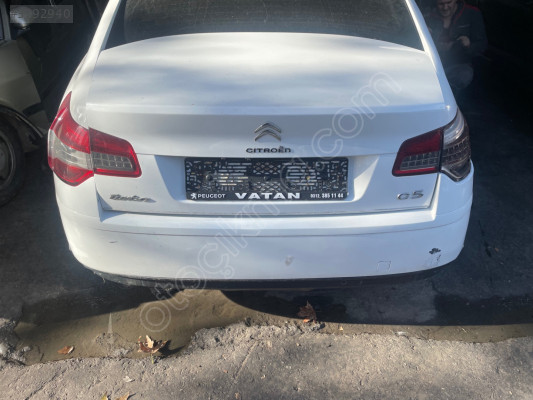 Citroen c5 arka tampon beyaz