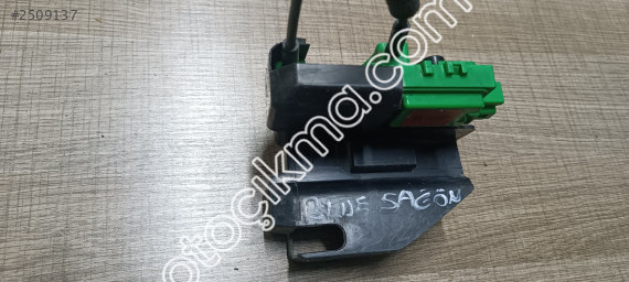Hyundai Accent blue çıkma orjinal sağ ön kapı kilidi
