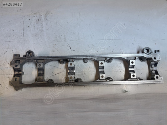 PEUGEOT PARTNER 2000 HDİ EKSANTRİK KAPAĞI