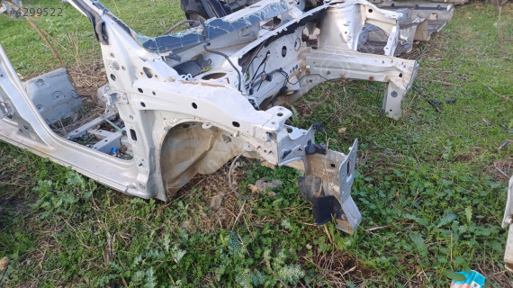 Renault Clio3 sağ ön çeyrek