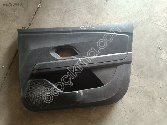 Dacia Sandero Stepway sağ ön döşeme 809005683R