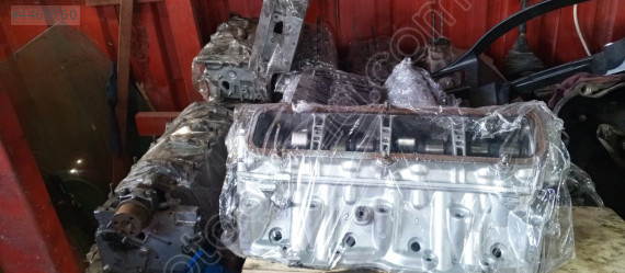 Nissan maxima 2.0 silindir kapağı