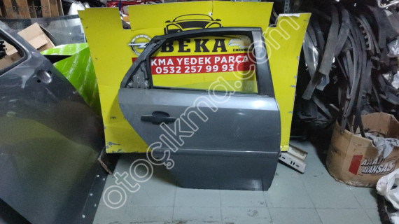 OPEL SİĞNUM SAĞ ARKA KAPI DOLU HATASIZ ÇIKMA ORJİNAL YEDEK P