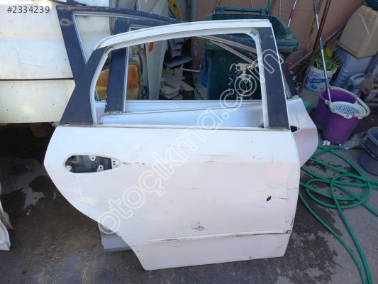 fiat linea sol arka kapı