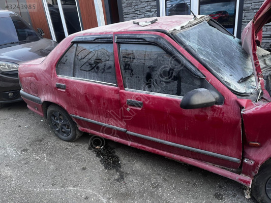 Renault 19 sağ ön kapı