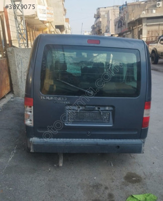 Ford connect arka bagaj dolu