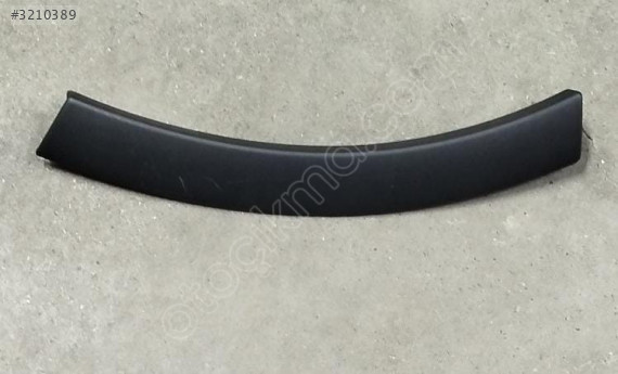 Ford Kuga I Arka tampon trim çubuğu kalıbı 8V4117B812A