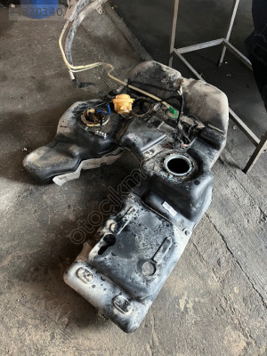 VOLKSWAGEN TOUAREG YAKIT DEPOSU VE ŞAMANDIRA