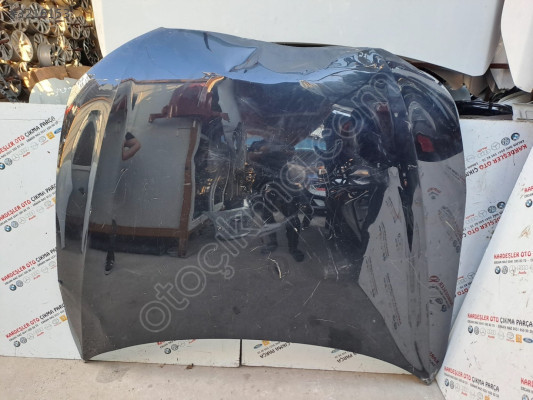 Audi a6 motor kaputu (az hasarlı)
