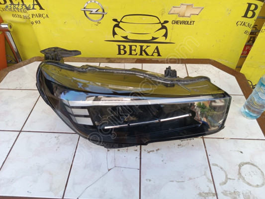 OPEL CORSA F SAĞ FAR ÇIKMA ORJİNAL YEDEK PARÇA