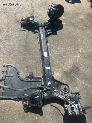 SKODA KAROQ ARKA DİNGİL