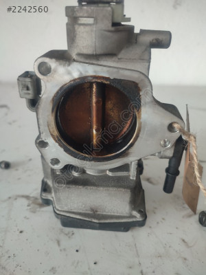 Peugeot 406 gaz kelebeği