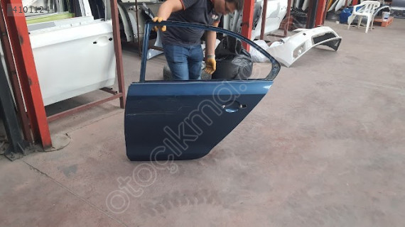 VW JETTA 12/ 17 SOL  arka  KAPI SEFALILAR OTO CIKMA