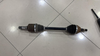 MG ZS EV SOL ÖN AKS 10550924