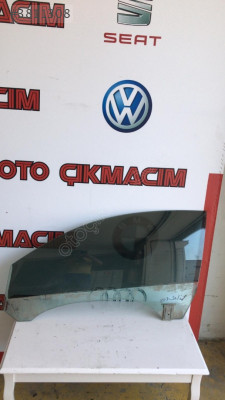 MERCEDES 207 C SERİSİ KASA SOL ÖN KAPI CAMI