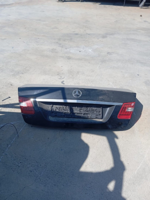 MERCEDES W212 E180 BAGAJ KAPAĞI OTO FEDAİ
