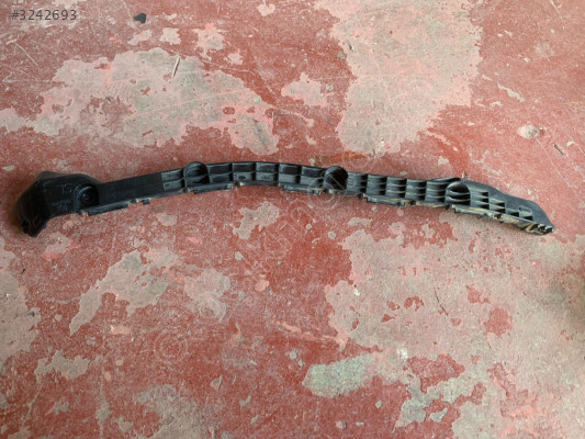 TOYOTA COROLLA ARKA TAMPON BRAKETİ SOL 5257602120
