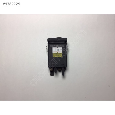 Audi A4 B5 Dörtlü Flaşör Düğmesi 8D0941509C