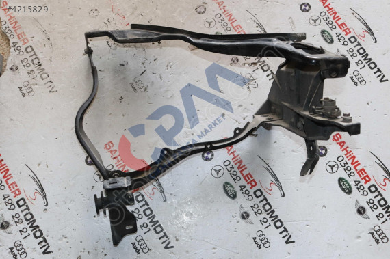 2011 2013 MERCEDES E SERİSİ A212 W212 SAĞ ÖN FAR BRAKETİ