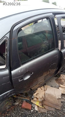 Citroen C3 sağ arka kapı yedek parça