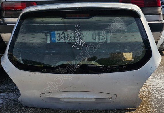 FİAT BRAVO BAGAJ KAPAGI DOLU