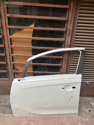 Opel Corsa e sol ön kapı keyaz renk temiz