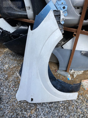 OPEL ASTRA H SAĞ ÖN ÇAMURLUK - ÖZIŞIK ÇIKMA PARÇA