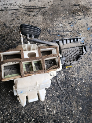 Opel Vectra C kasa kalorifer kazanı