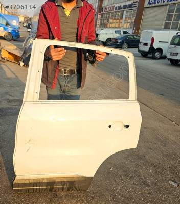 2008/2014 VW TİGUAN BEYAZ SOL ARKA KAPI ORJINAL GÖÇÜKLÜK