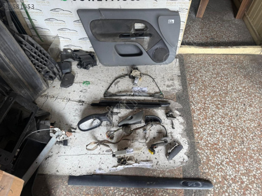 00-08 Model Renault Clio Sol Ön Kapı Kilidi