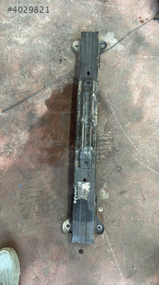 2008 Kia Sorento ön tampon demiri