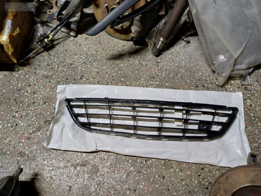 2007-2011 Opel Corsa D ön tampon orta ızgara