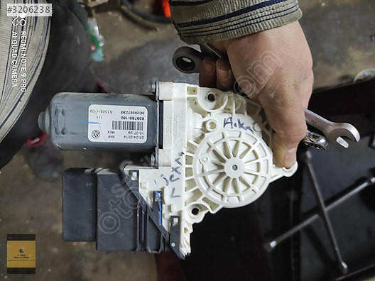 JETTA CAM MOTORU SOL ARKA 3C0959703B C12697-100