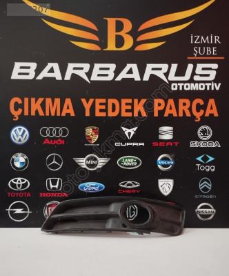 AUDI A3 SİSLİ SOL SİS KAPAĞI 8P0807681AA