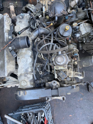 Toyota hiace motor Komple