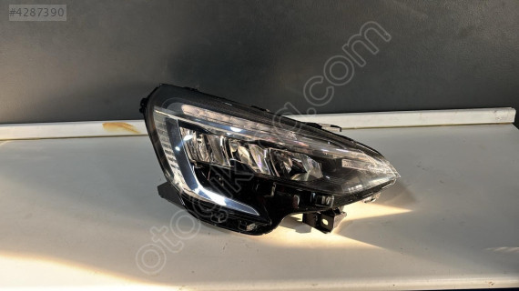 RENAULT CLİO 5 FULL LED SAĞ FAR 260100902R